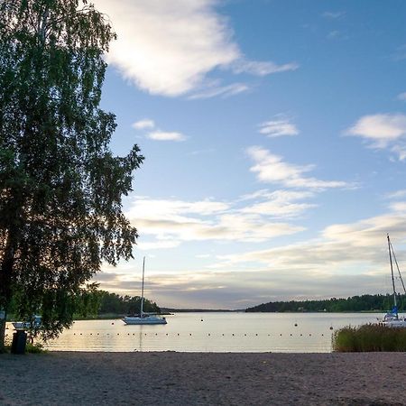 Vita Grindarna / Djuroe Havsbad Villa Djurhamn Eksteriør bilde